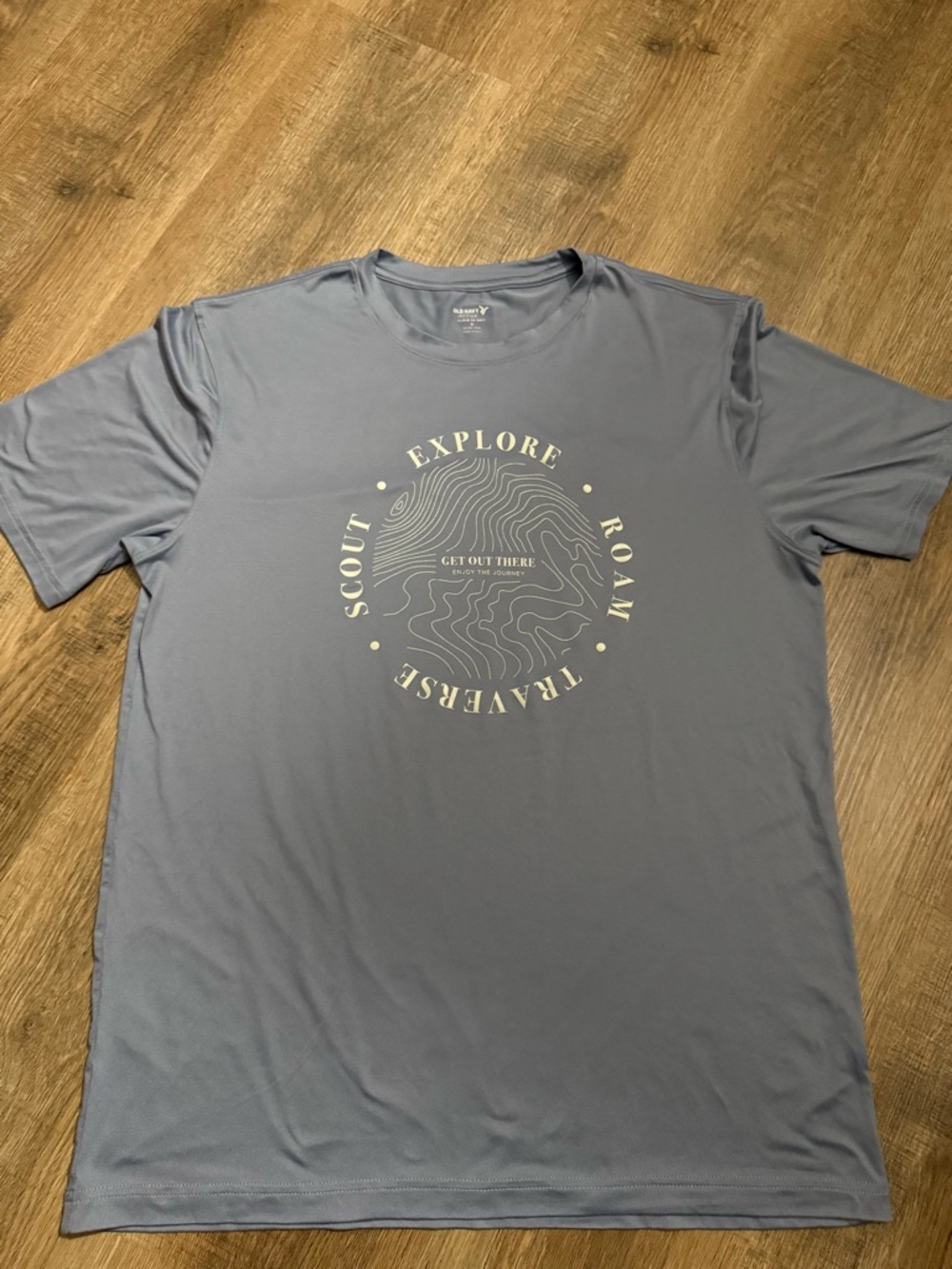 NWOT Old Navy Active Tee